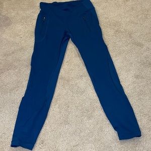Blue Lululemon 7/8 pant in blue